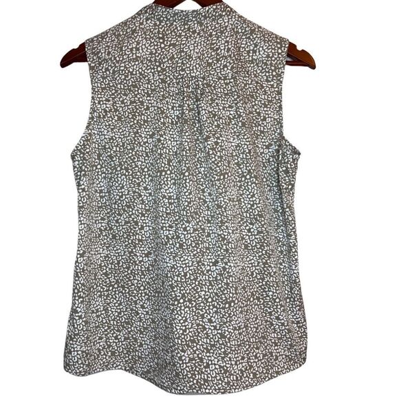 Banana Republic Sleeveless Tan and White Ruffle Animal Print Top Size LP - Picture 2 of 9